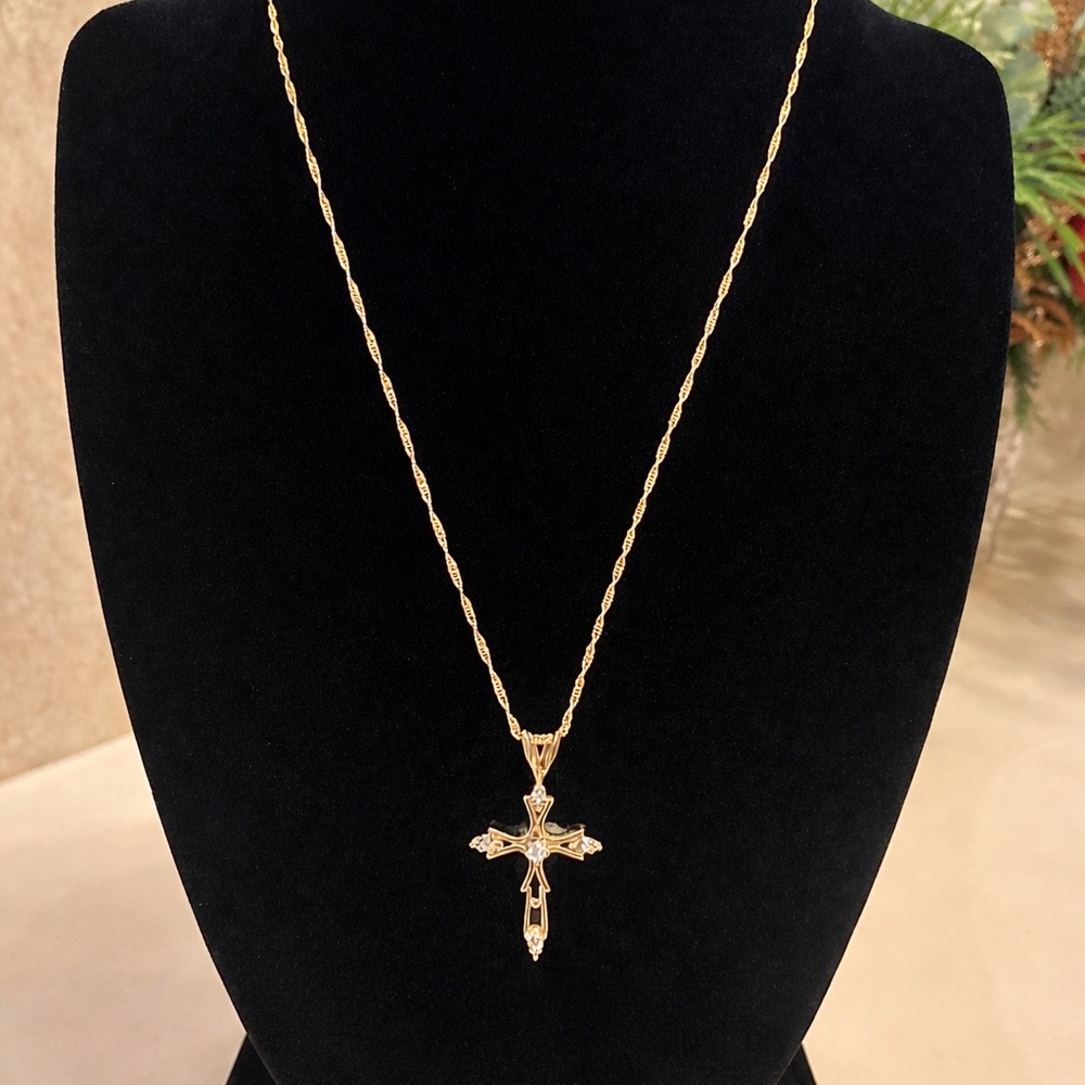 14k gold diamond cross necklace